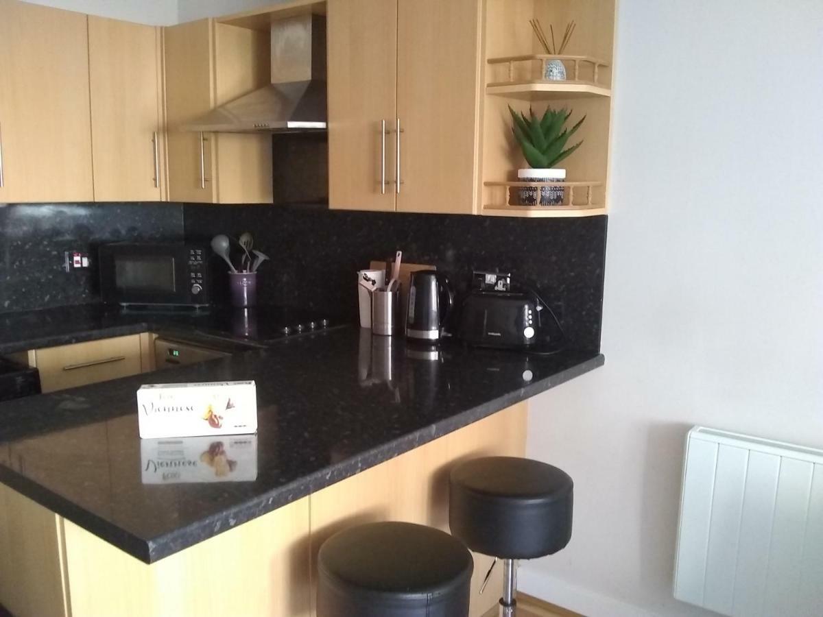 Great 2 Bedroom Apt By The Beach And Town Hove Exteriér fotografie